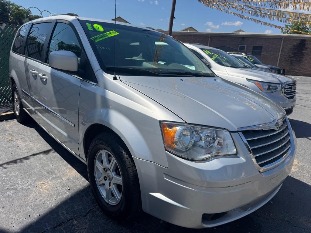 2010 Chrysler Town & Country Touring