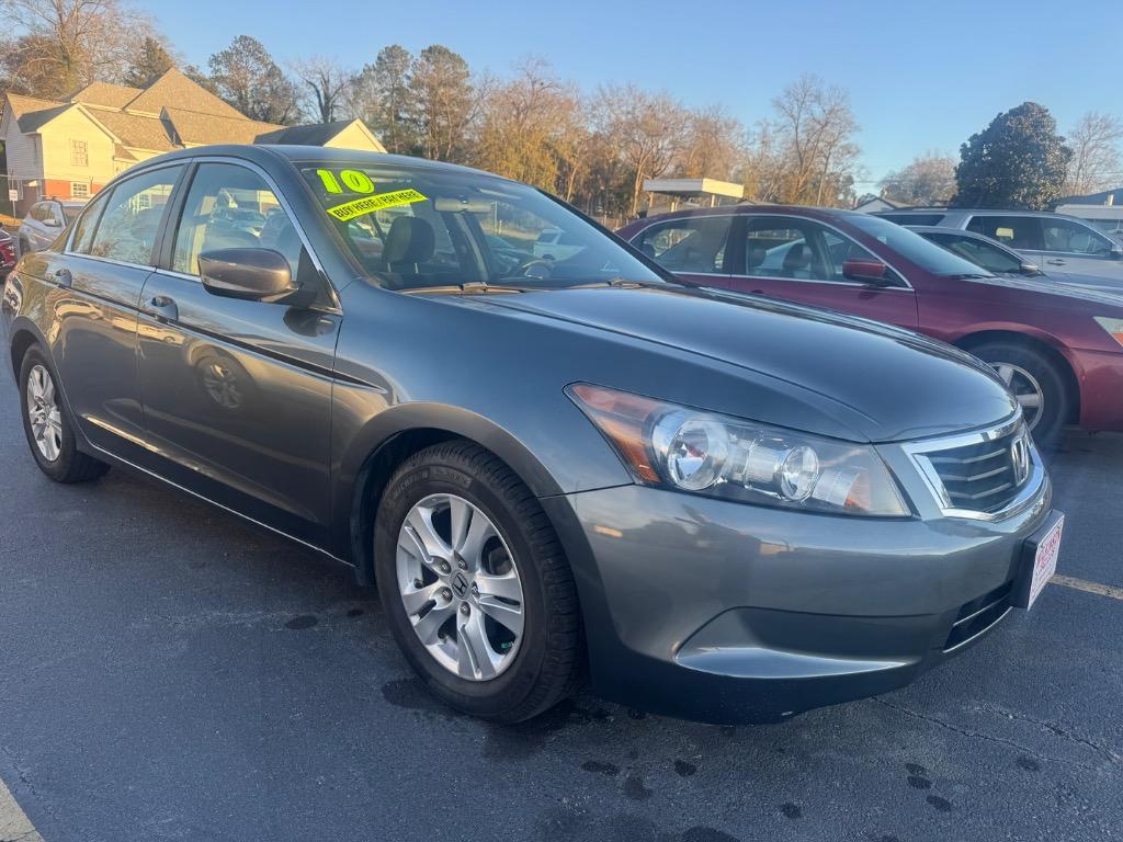 2010 Honda Accord LX-P's photo