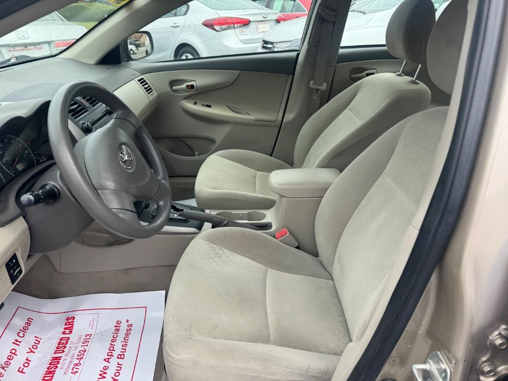 2009 Toyota Corolla LE - Photo 6