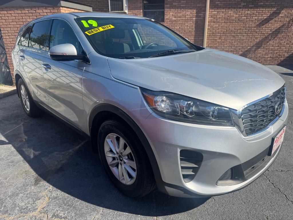 2019 Kia Sorento LX AT's photo