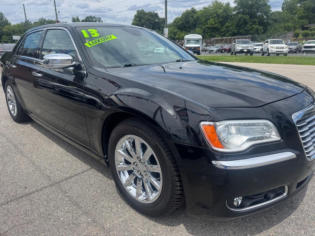 2013 Chrysler 300 C HEMI's photo